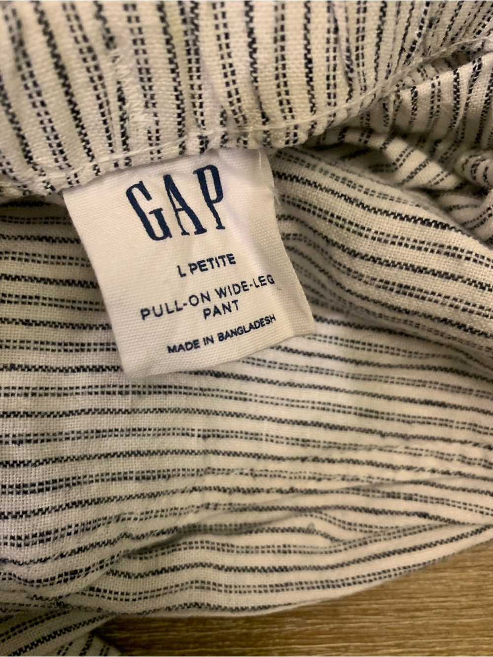 GAP Women’s Wide Leg  Pull On  Petit Drawstring Pants in White & Navy - Picture 11 of 11